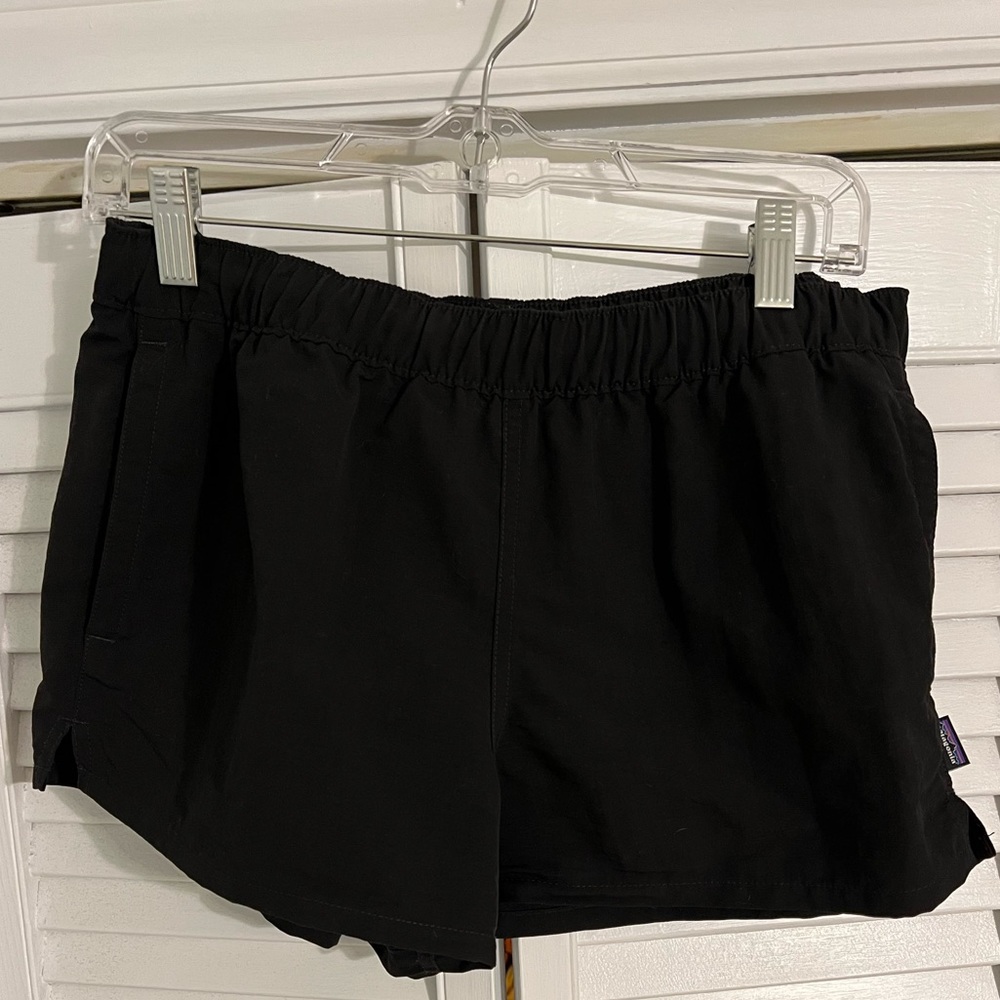 Patagonia Barely Baggies Shorts in Black Medium